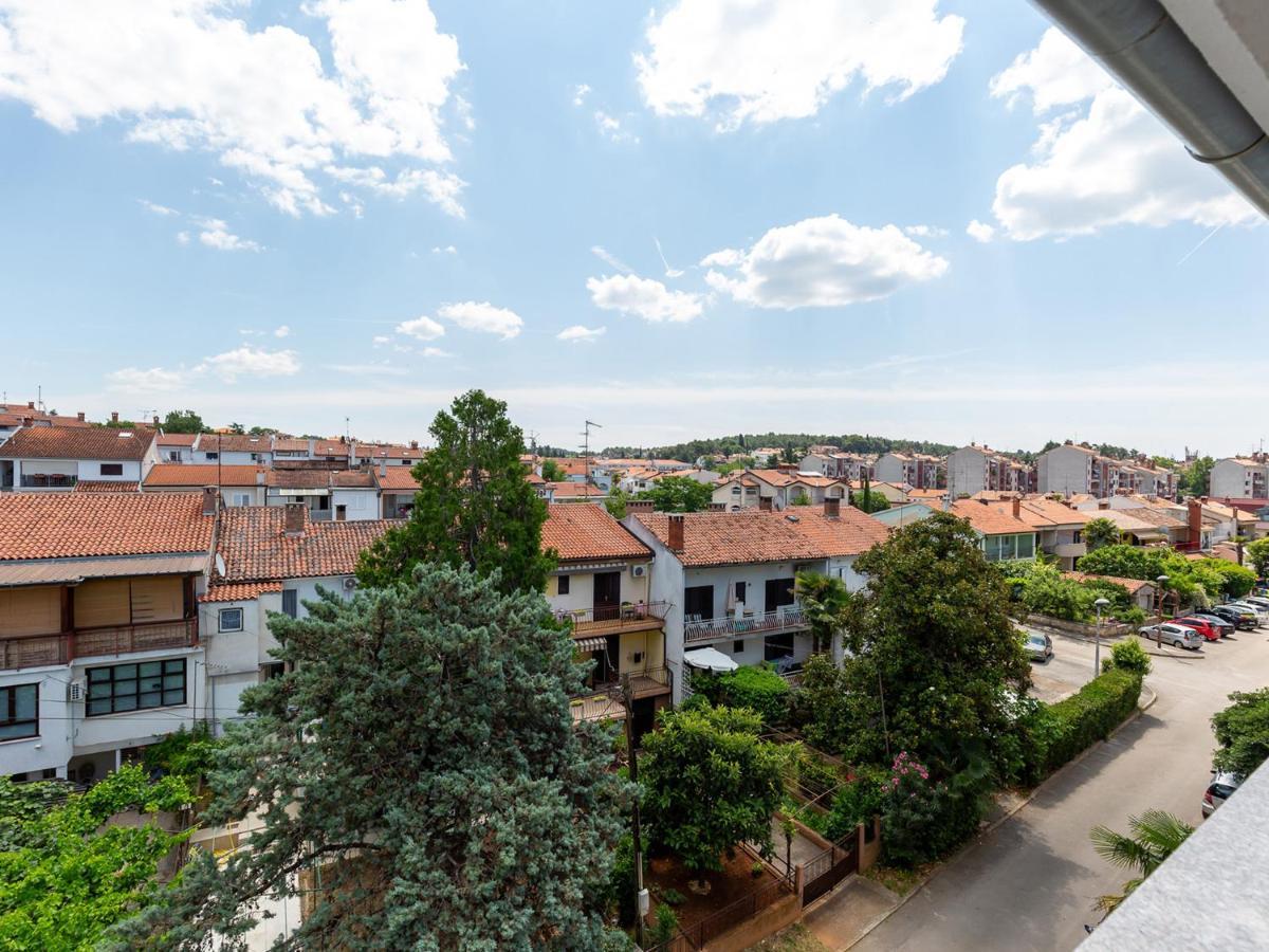 Amoroso Apartment 200M From Sea Porec Exterior photo
